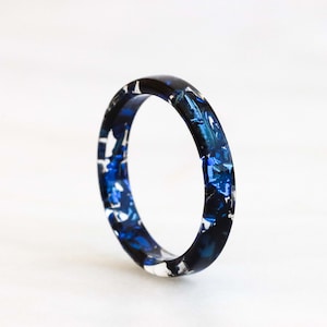 Nature Inspired Resin Ring With Blue Flakes, Thin Ring, Clear Ring Band, Shimmering Jewelry, Stackable Band