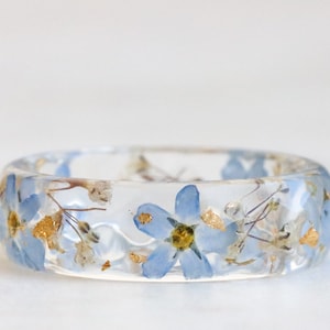 Forget-Me-Not and Gypsophila Flowers Resin Ring with Gold/Silver/Copper Flakes Nature Inspired Jewellery with Real Flowers Inside image 8