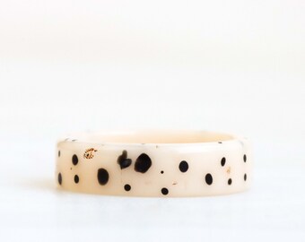 Beige Resin Ring with Black Dots and Gold/Silver/Copper Flakes, Non-Faceted Resin Ring, Nature Inspired Handmade Gift