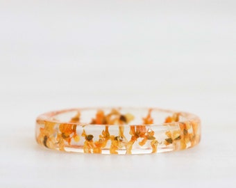 Nature Inspired Resin Ring With Pressed Orange Queen Anne Lace Flowers, Thin Ring, Clear Ring Band, Birthday Gift, Stackable Ring