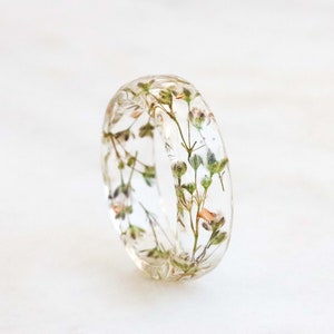 Resin Ring with Pressed Gypsophila Flowers and Silver/Gold/Copper Flakes, Nature Jewelry, Faceted Green White Ring, Birthday Gift