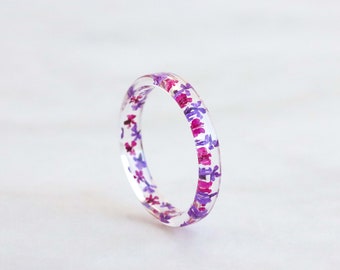 Nature Inspired Resin Ring With Pressed Pink Purple Queen Anne Lace Flowers - Thin Ring - Clear Ring Band