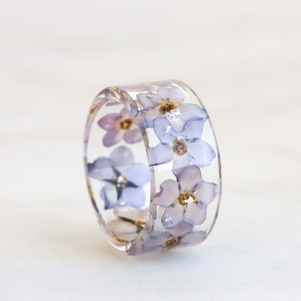 Bague en résine avec fleurs bleues violettes pressées myosotis et flocons or/argent/cuivre, large anneau, cadeau de vacances inspiré de la nature