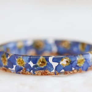 Nature Inspired Clear Resin Ring Band with Pressed Forget-Me-Not Flowers and Gold Flakes, Real Flowers Inside, Blue Ring, Mother's Day image 3