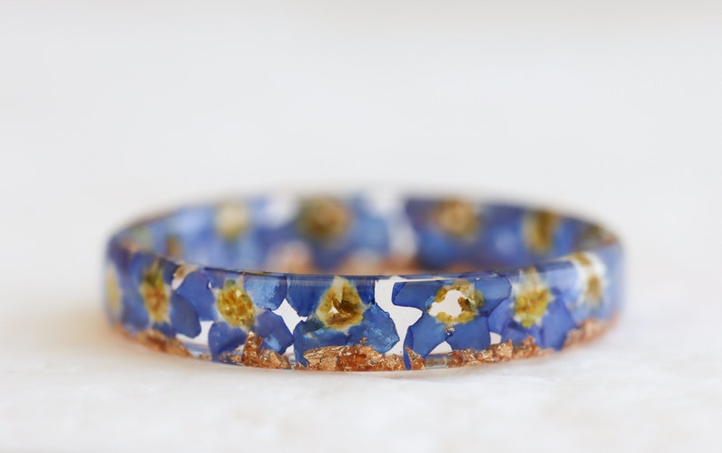 Nature Inspired Clear Resin Ring Band with Pressed Forget-Me-Not Flowers and Gold Flakes, Real Flowers Inside, Blue Ring, Mother's Day image 3