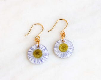 Echt blauwe wilde bloemen hars oorbellen, botanische sieraden, handgemaakt