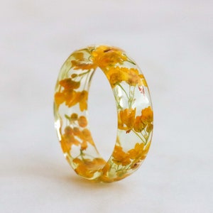 Resin Ring with Yellow Flowers, Radiant Faceted Resin Ring with Real Yellow Alyssum Flowers and Metallic Flakes, Nature Inspired Jewelry image 5