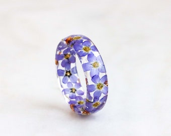 Floral Ring With Forget-Me-Not Flowers, Resin Jewelry, Faceted Ring with Tiny Flowers, Nature Lover Gift, Mother's Day Gift