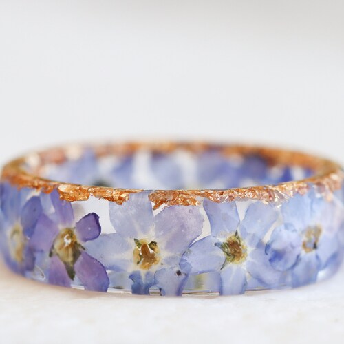 Forget-Me-Not Ring - Floral Band With Light Blue Flowers and Gold/Silver/Copper Flakes - Resin Jewelry - Faceted Ring with Tiny Flowers
