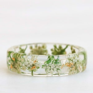 Resin Ring With Real White Flowers and Gold/Silver/Copper Flakes Inside, Nature Inspired Jewelry, Floral Ring, Spring Gift