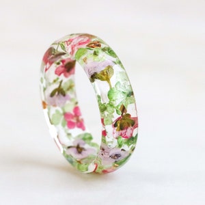 Floral Resin Ring, Pressed Queen Anne&#39;s Lace and Alyssum Flowers, Nature Inspired Gift, Real Flowers Inside, Pressed Flower Art
