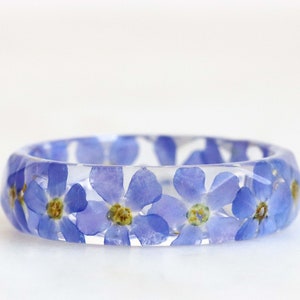 Bague myosotis Jonc floral avec fleurs bleu clair et flocons d'or/argent/cuivre Bijoux en résine Bague à facettes avec petites fleurs image 9