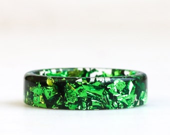 Green Resin Ring, Clear Ring with Metal Flakes Inside, High-Shine Ring, Mother's Day Gift, Stackable Ring