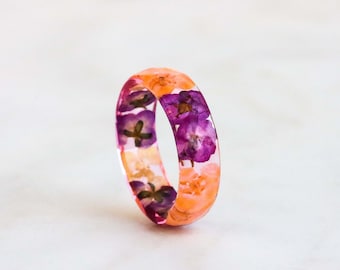 Resin Ring with Yellow Purple Alyssum Flowers and Gold/Silver/Copper Flakes, Nature Inspired Jewelry, Birthday Gift, Summer Accessory