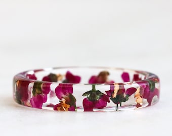 Thin Resin Ring With Pressed Pink Flowers and Gold/Silver/Copper Flakes, Nature Inspired Resin Jewellery, Mother's Day Gift, Stackable Ring