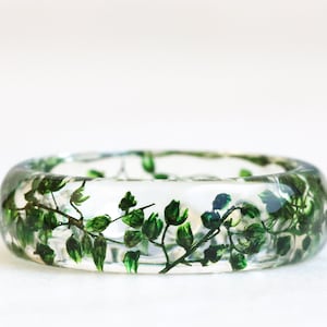 Resin Ring with Pressed Green Flower Buds and Gold/Silver/Copper Flakes, Nature Inspired Faceted Ring, Mother's Day Gift