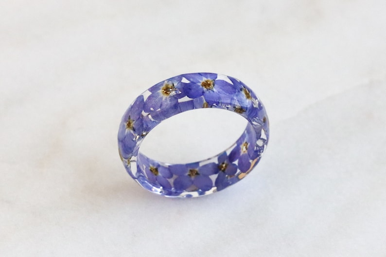 Floral Ring With Forget-Me-Not Flowers, Resin Jewelry, Faceted Ring with Tiny Flowers, Nature Lover Gift, Mother's Day Gift image 4