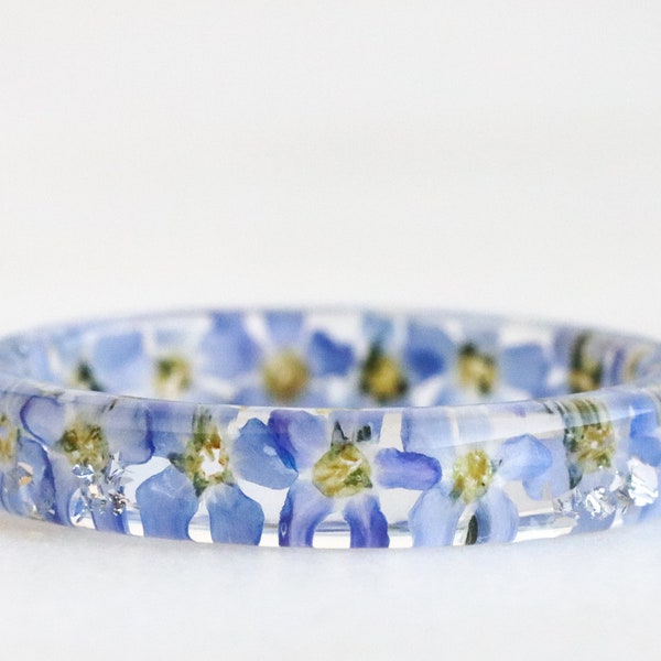Nature Inspired Clear Resin Ring Band with Pressed Light Blue Forget-Me-Not Flowers and Gold Flakes - Real Flowers Inside