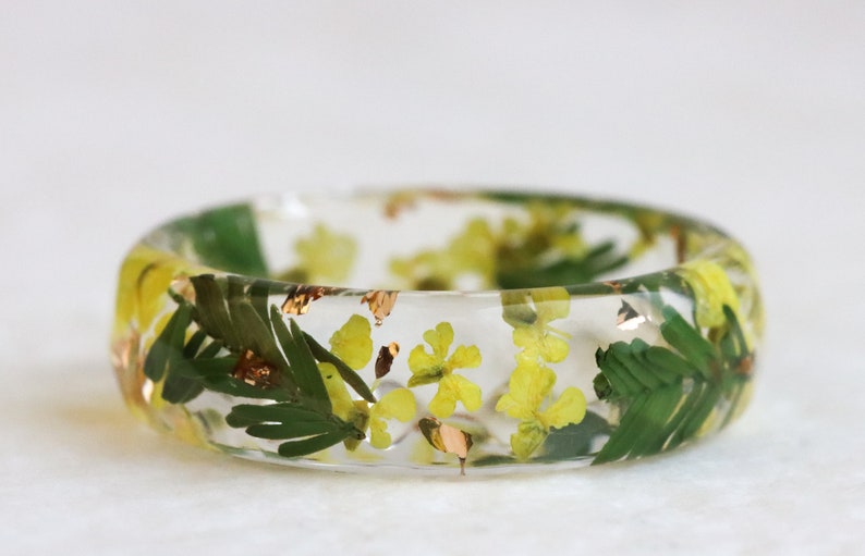 Mimosa Resin Ring, Pressed Yellow Queen Anne's Lace Flowers, Green Mimosa Leaves, Faceted Ring, Nature Inspired Jewelry, Christmas Gift image 6