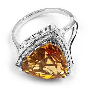 Women&#39;s 14k white gold diamond & citrine ring