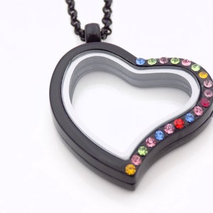 Living heart Locket, Glass locket to add your own charms too, Embedded Austrian Crystal, round locket High quality glass
