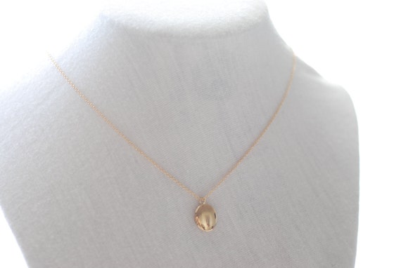 Dainty S925 Silver Pink Opal Heart Necklace – ArtGalleryZen