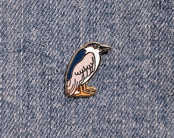 Black-Crowned Night Heron Hard Enamel Pin – Gold Metal Bird Lapel Accessory