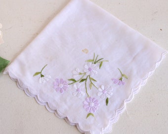 Vintage Handkerchief, Purple and White Daisy Flower Embroidery on White Cotton Hanky