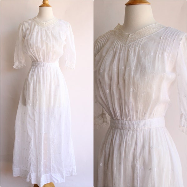 Vintage Antique 1900s 1910s Dress, Edwardian White Cotton And Lace Embroidered Lingerie ( Tea)  Dress