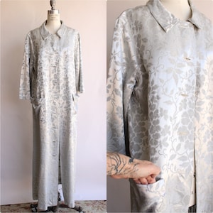 Vintage 1960s Robe, Lord & Taylor Silver Brocade Dressing Gown with Pockets, Full Length