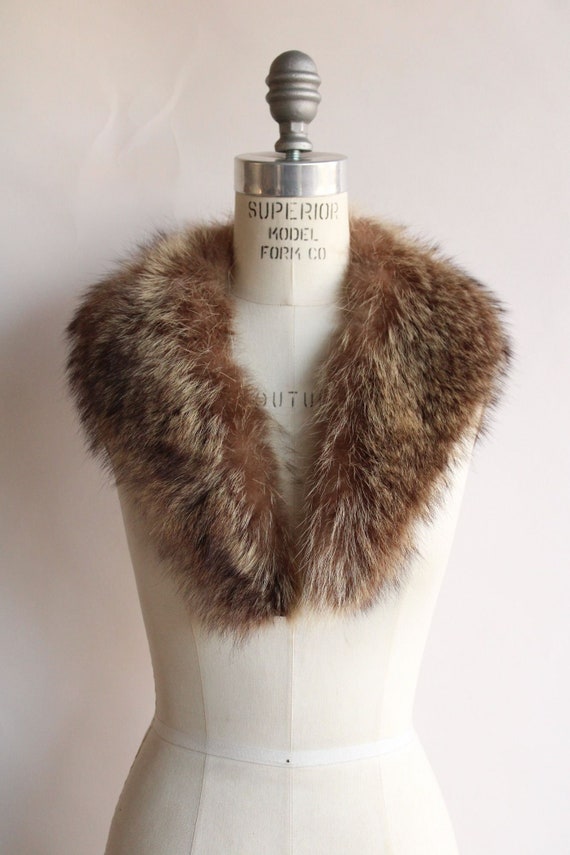 1960s vintage fur collar Gem
