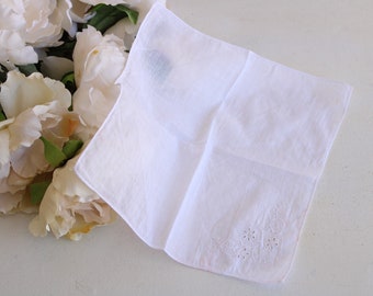 Vintage 1940s 1950s Handkerchief, White Embroidered Linen Hankie Pocket Square