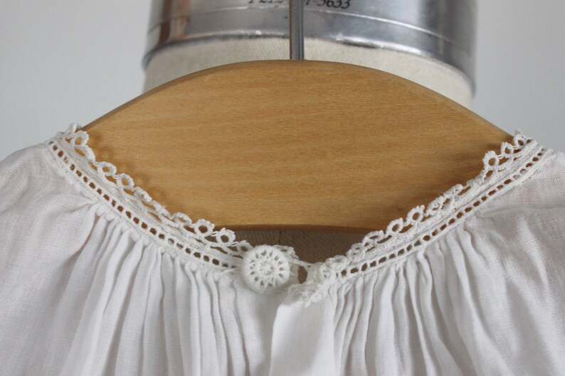 Vintage 1910s 1920s Baby Girls White Cotton Smock Dress Cloth Buttons Christening Baptism Dress Lace Trim