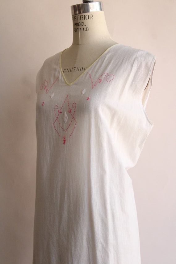Vintage 1910s 1920s White Cotton Nightgown, Volup… - image 8