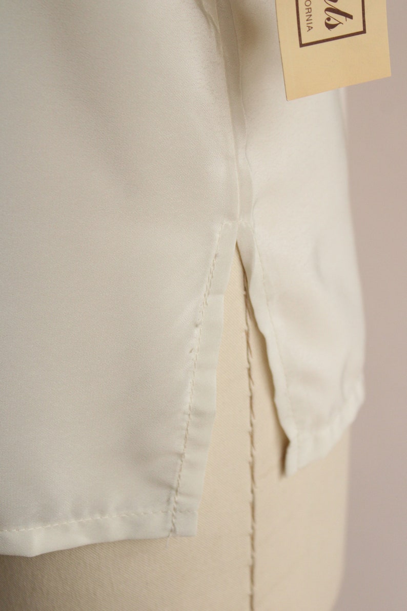 Vintage 1980s Blouse, NWT Kaki Roberts Winter White Shirt, Size Medium image 9