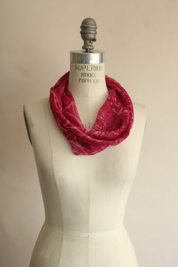 Vintage 1970s Infinity Scarf, Glentex Silk Pink Pa