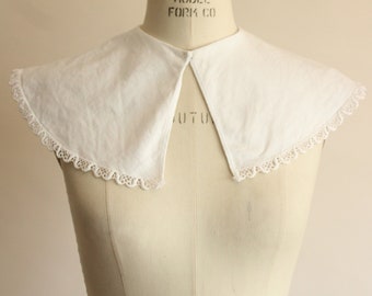 Vintage 1970s 1980s Lace Collar, White Detachable Blouse or Dress Yoke with CRochet Lace Trim