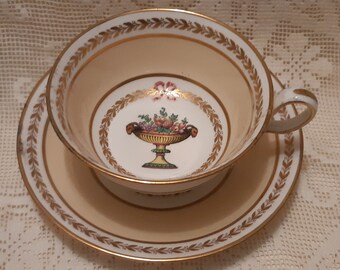 Rare Spode Copelandd antique tea cup - gold leaf border pattern - European Coffee cups  - antique  china