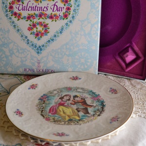 Royal Doulton Valentines plate 8.5 inch plate 1979Romantic scene with embossed border in off white china hearts and roses image 5