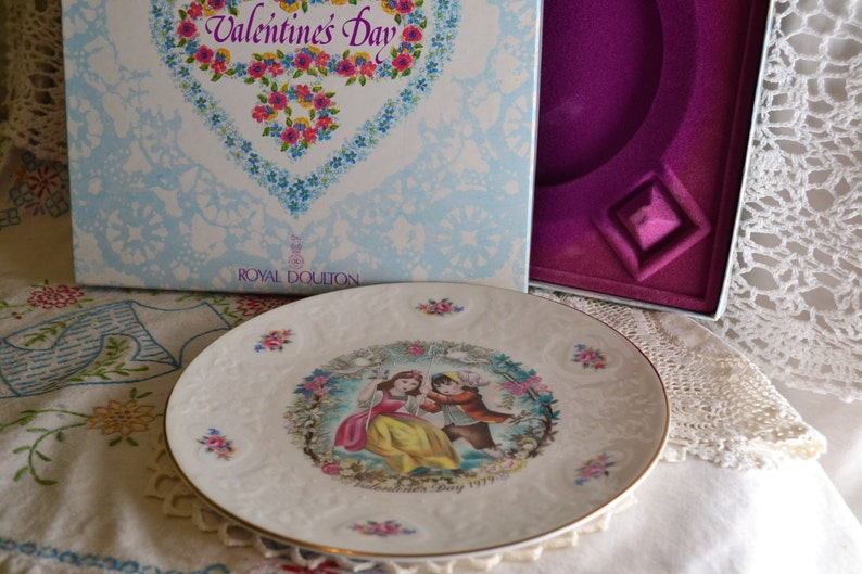 Royal Doulton Valentines plate 8.5 inch plate 1979Romantic scene with embossed border in off white china hearts and roses image 5