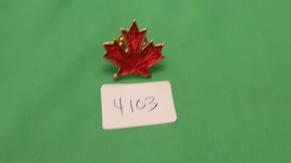 Vintage maple leaf enamel NOS tie pin - red on go… - image 4