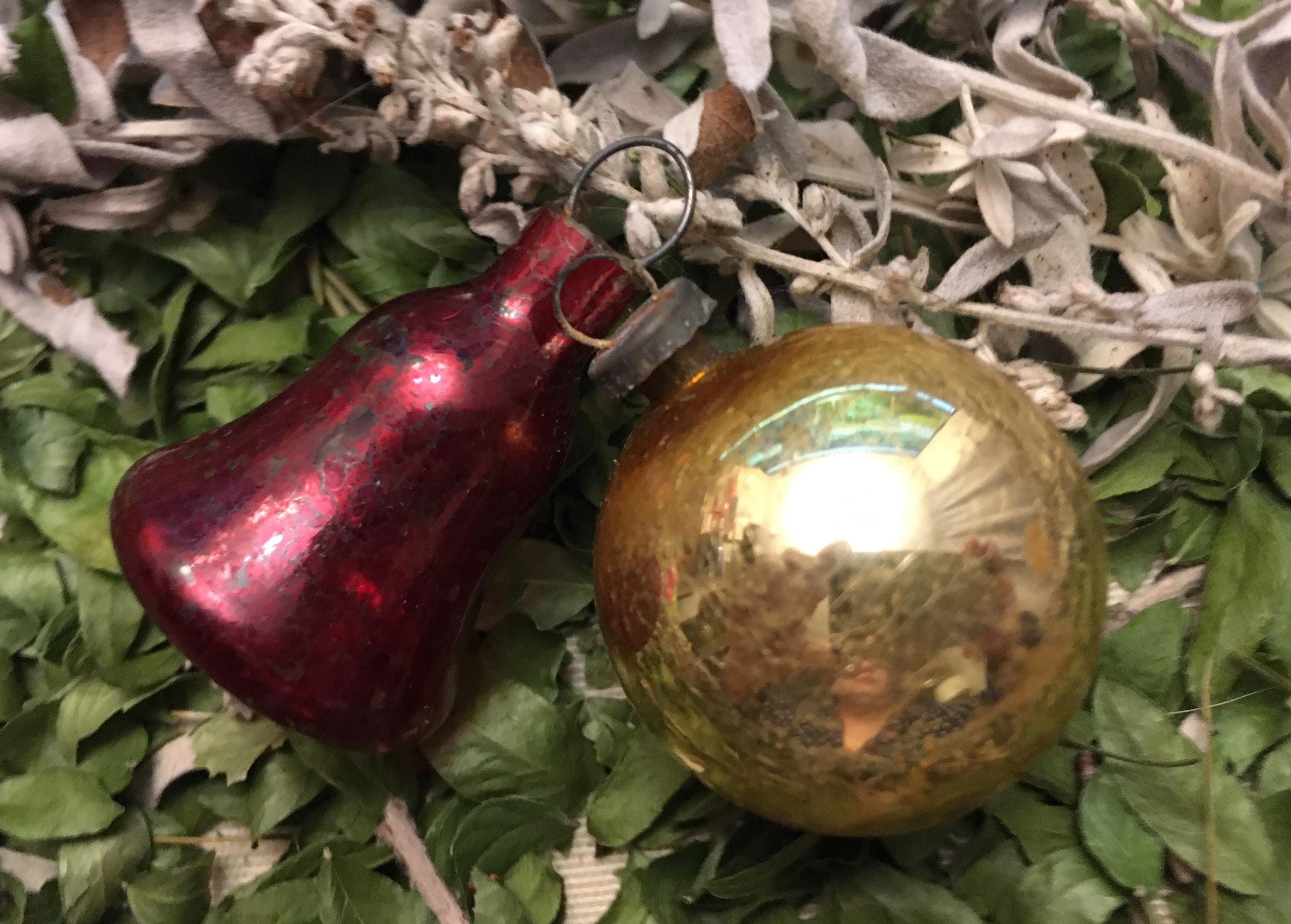 ヴィンテージ マーキュリーガラス オーナメント：レッドベル