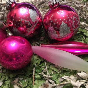 Set of six mismatched vintage pink and fuchsia pink tree ornaments - two painted balls, two solid hot pink balls, two oblong ornaments