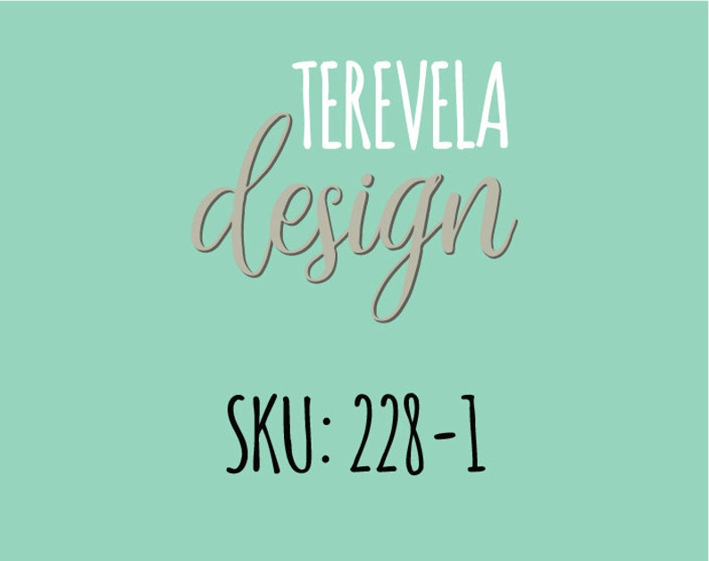 Puede incluir: Un fondo turquesa con el texto "TEREVELA design" en letras blancas y grises. El texto "SKU: 228-1" est&aacute; en letras negras.