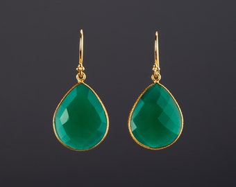 Large green onyx pear cut earrings,dangle drop faceted green onyx earrings,green dress earring,mother gift,Patrick's day earring