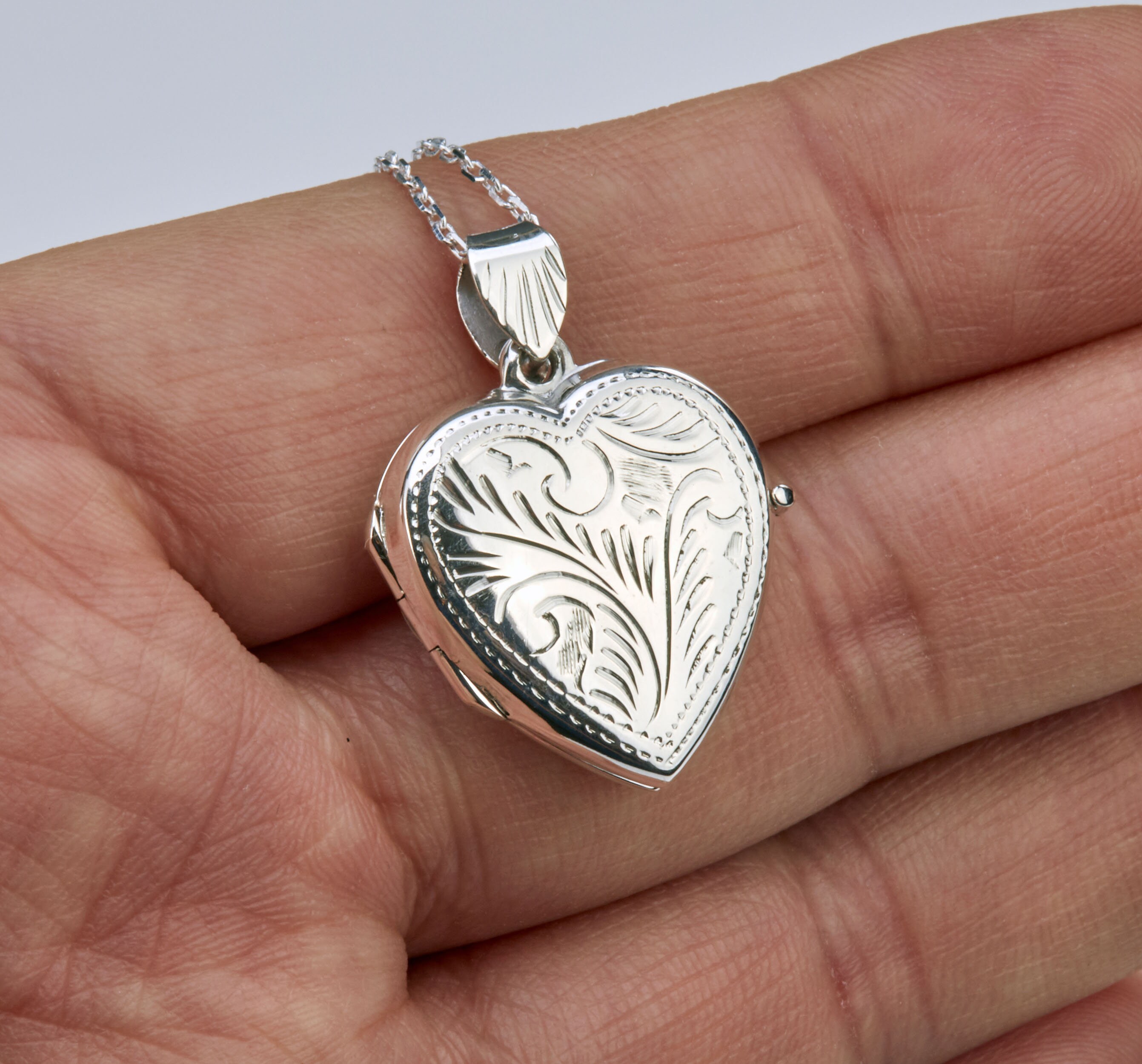 Remembrance Locket Etched Floral Front Sterling Silver Heart Locket With Photo ...