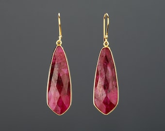 Lange robijnrode ronde stropdasoorbel, robijnrode bungeloorbellen, dieprode stenen oorbel, verjaardagsoorbel juli, moedercadeau, aangepaste notitiekaart