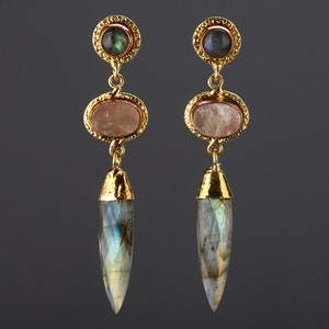 Orecchini a tre livelli in labradorite con bottone centrale in pietra rosa, punta in labradorite, orecchini con pietre naturali miste, regalo di compleanno di novembre, regalo di anniversario