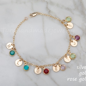 Armband oma, gepersonaliseerde armband met initiaal, aangepaste sets met eerste geboortesteen. Moederdagcadeau, grootmoedercadeau, bedels voor familiekinderen
