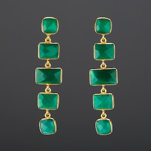Orecchino di onice verde quadrato a cinque livelli, orecchino di onice verde a goccia lunga, stringa di onice verde oscillante penzolante, orecchino del vestito verde, regalo di anniversario della madre